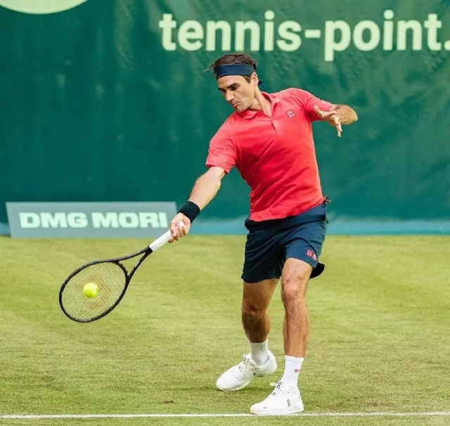 包含费德勒意外战胜DWG，表现优异引爆全场！的词条